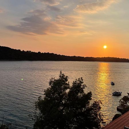 Lovely Apartments On The Private Beach - Island Korcula Prizba Buitenkant foto